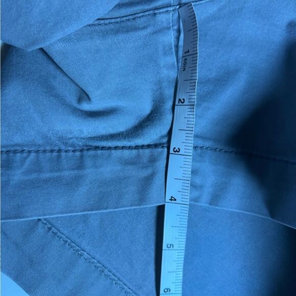 Old Navy Everyday Short, Gray, Size 14 - Picture 8 of 10